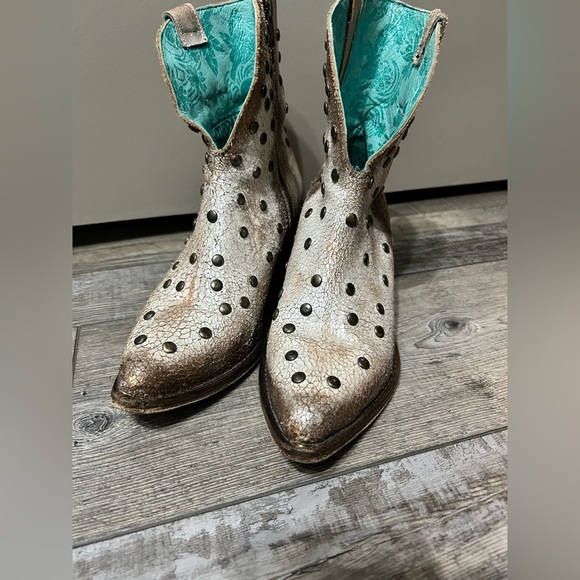 Corral Metallic white Silver tan Studded Western Booties with Turquoise Lining - Picture 4 of 14
